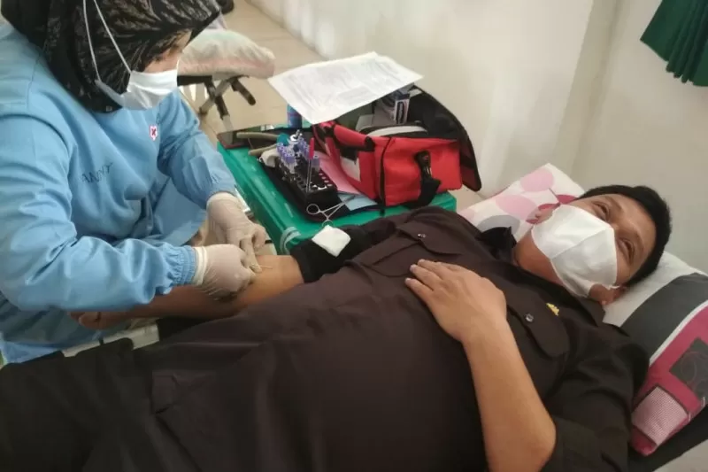 Kejaksaan Negeri Pasaman Barat lakukan aksi donor darah
