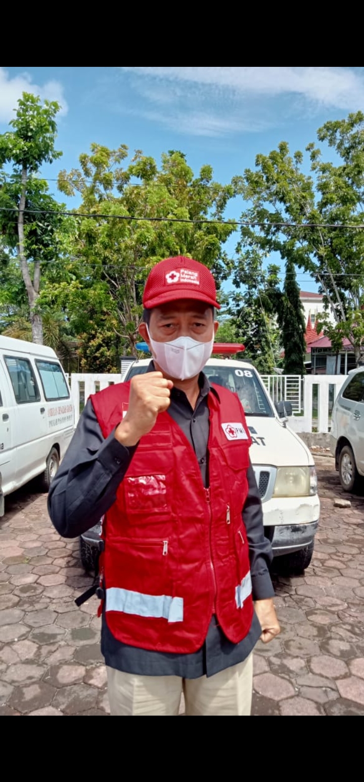 Ketua PMI Pasbar Risnawanto.