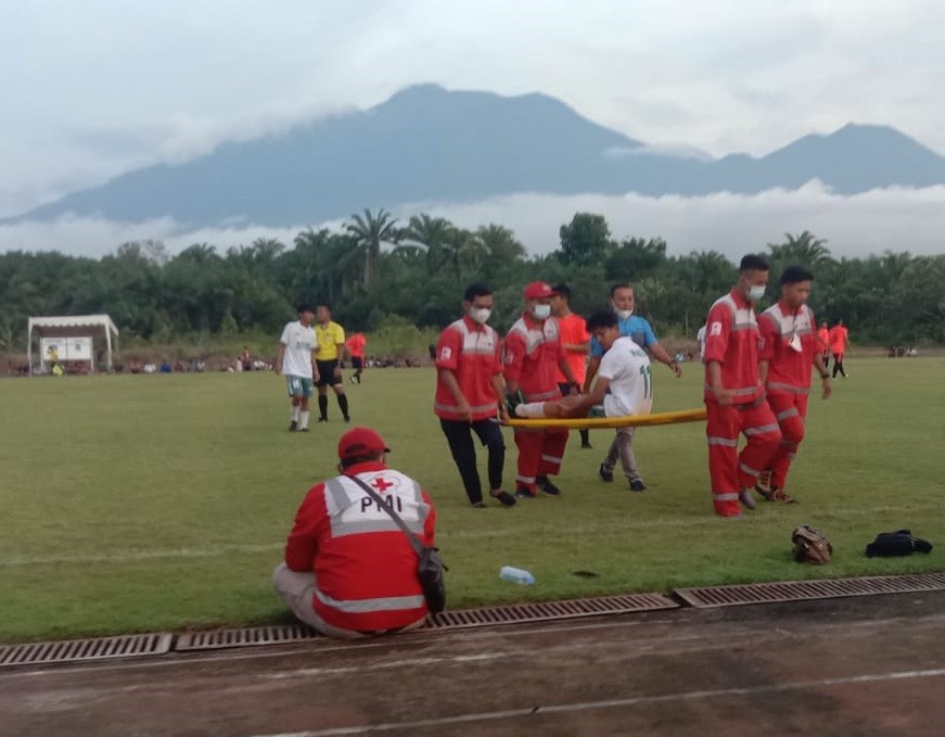 PMI Pasbar Utus Tim Tandu Dukung Turnamen Bupati Cup 2022