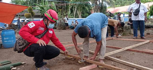 PMI Pasbar Bangun Prototype Rumah Hunian Sementara Bagi Korban Terdampak Gempa 6,2 SR